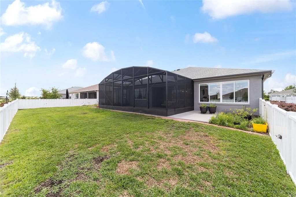 Active With Contract: $549,900 (3 beds, 3 baths, 2457 Square Feet)