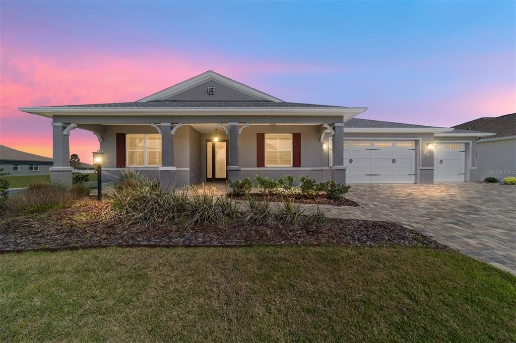 Active With Contract: $549,900 (3 beds, 3 baths, 2457 Square Feet)