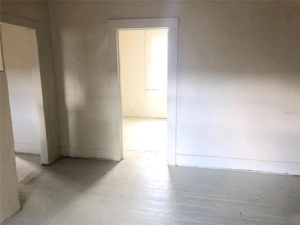 For Rent: $600 (2 beds, 1 baths, 786 Square Feet)