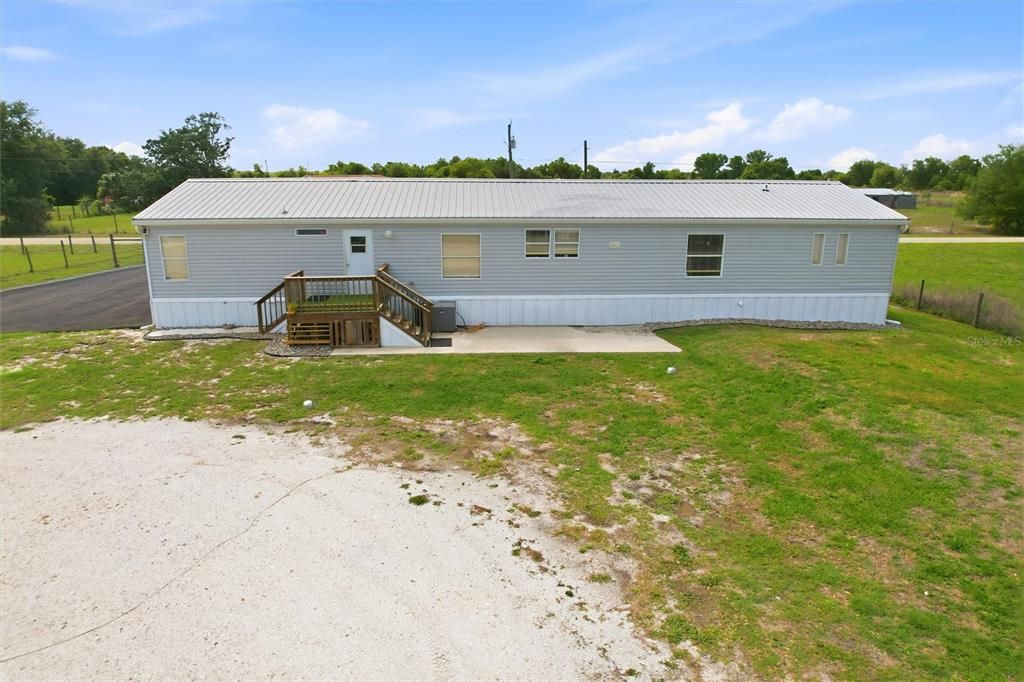 Active With Contract: $215,000 (3 beds, 2 baths, 2052 Square Feet)