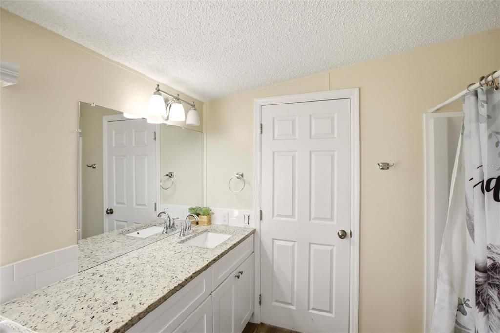 Active With Contract: $215,000 (3 beds, 2 baths, 2052 Square Feet)