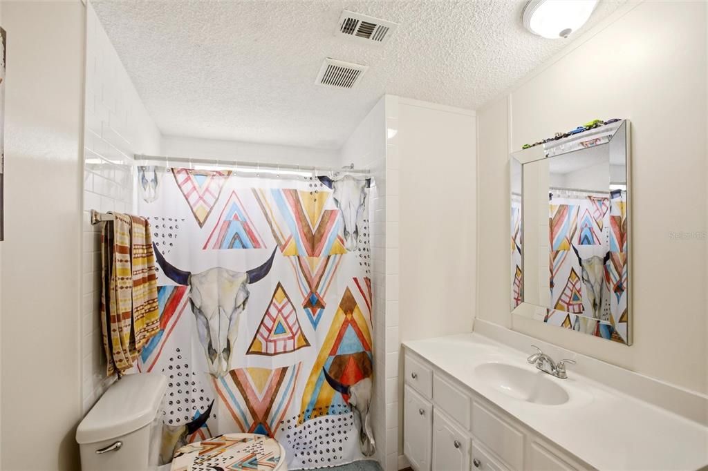 Active With Contract: $215,000 (3 beds, 2 baths, 2052 Square Feet)