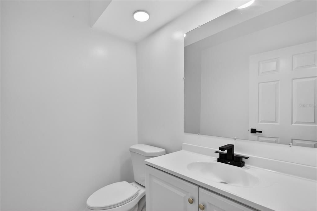 Active With Contract: $429,900 (3 beds, 2 baths, 1576 Square Feet)