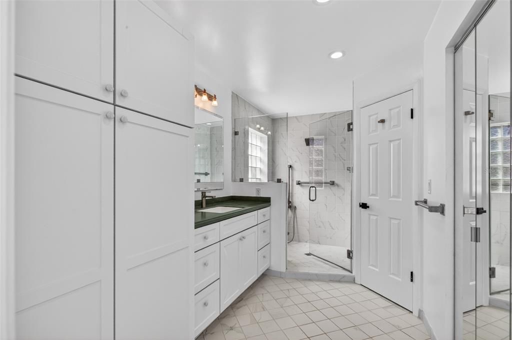 Active With Contract: $429,900 (3 beds, 2 baths, 1576 Square Feet)