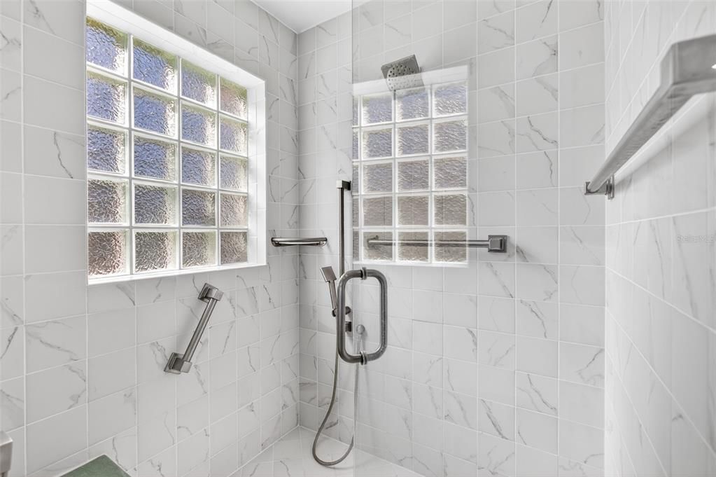 Active With Contract: $429,900 (3 beds, 2 baths, 1576 Square Feet)