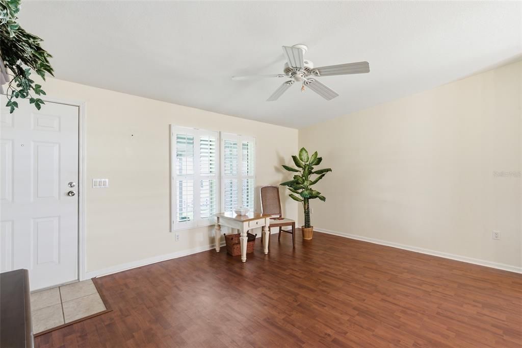 For Sale: $189,000 (3 beds, 2 baths, 1566 Square Feet)