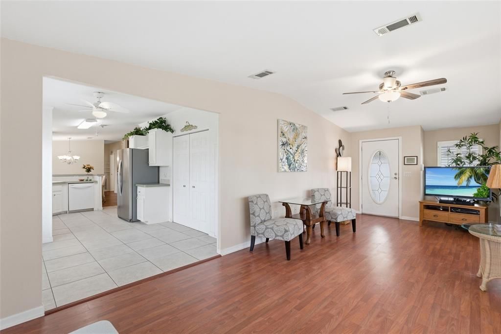For Sale: $189,000 (3 beds, 2 baths, 1566 Square Feet)