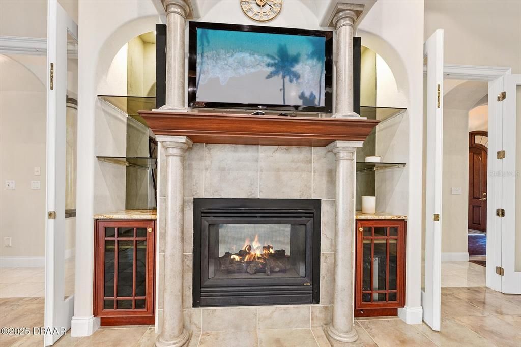 For Sale: $2,250,000 (5 beds, 6 baths, 8010 Square Feet)