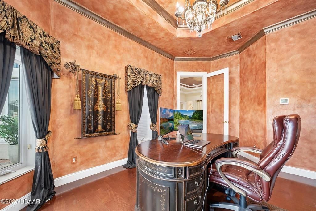 For Sale: $2,250,000 (5 beds, 6 baths, 8010 Square Feet)