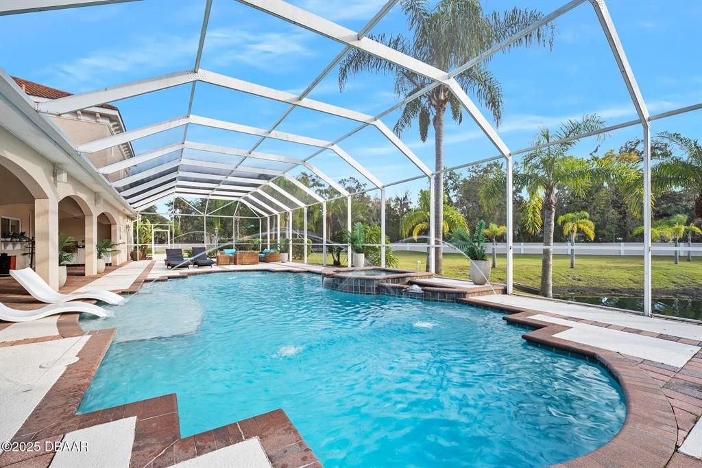 For Sale: $2,250,000 (5 beds, 6 baths, 8010 Square Feet)