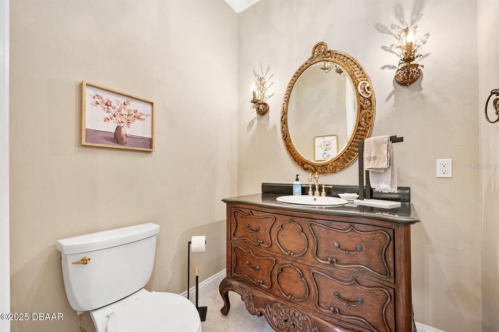 For Sale: $2,250,000 (5 beds, 6 baths, 8010 Square Feet)