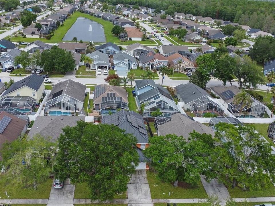 На продажу: $599,999 (6 спален, 3 ванн, 2399 Квадратных фут)
