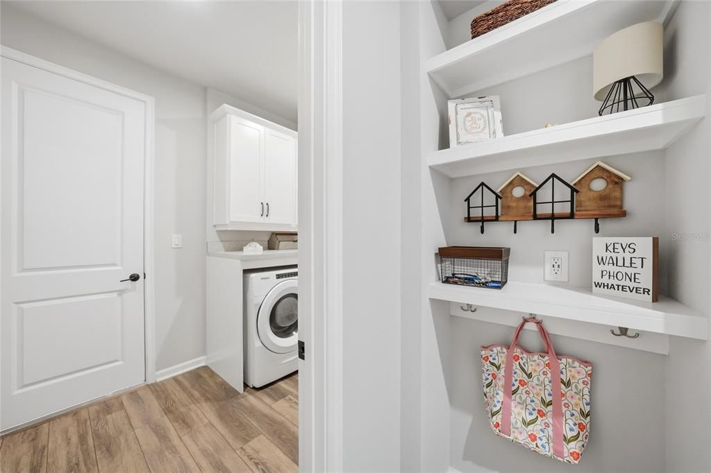 Activo con contrato: $329,000 (2 camas, 2 baños, 1504 Pies cuadrados)