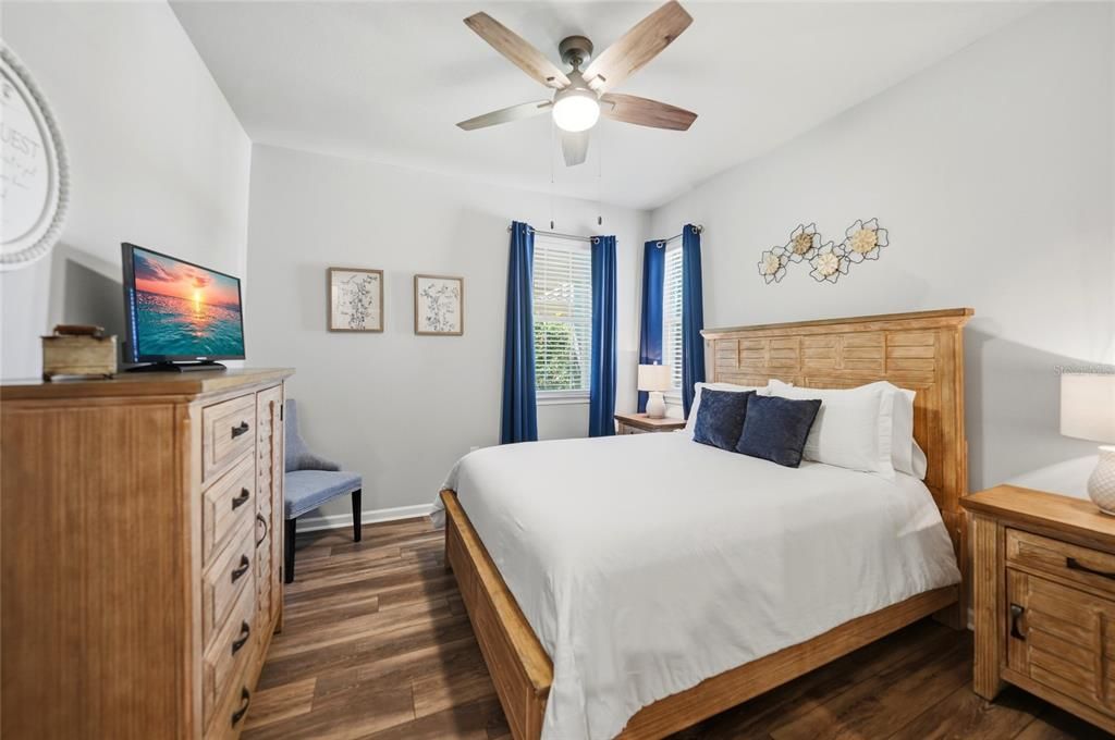 Activo con contrato: $329,000 (2 camas, 2 baños, 1504 Pies cuadrados)