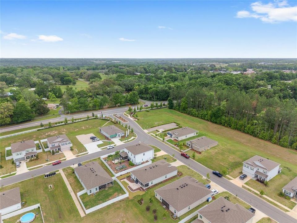 Active With Contract: $340,000 (4 beds, 2 baths, 1981 Square Feet)