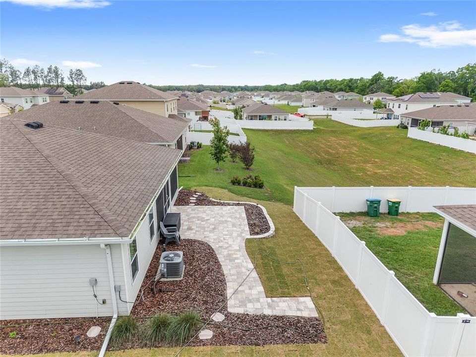 Active With Contract: $340,000 (4 beds, 2 baths, 1981 Square Feet)