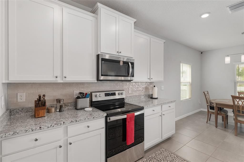 Active With Contract: $340,000 (4 beds, 2 baths, 1981 Square Feet)