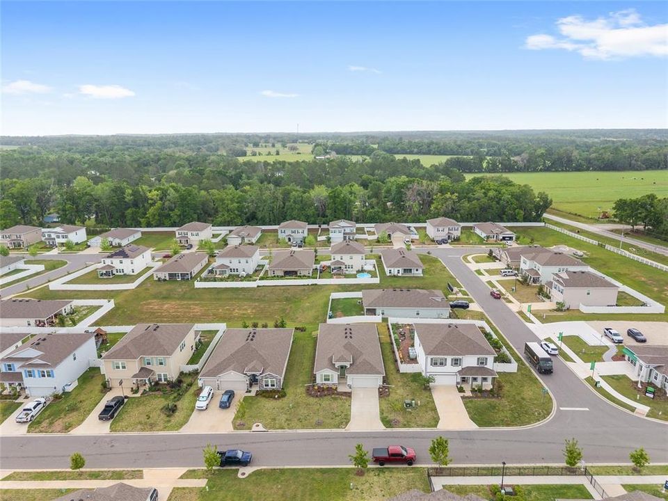 Active With Contract: $340,000 (4 beds, 2 baths, 1981 Square Feet)