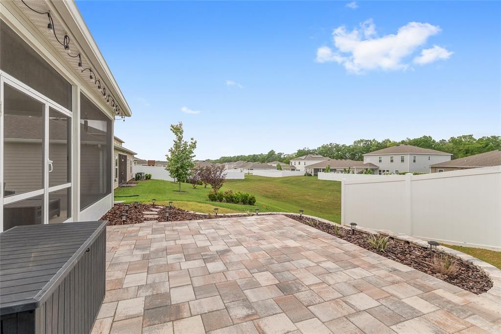 Active With Contract: $340,000 (4 beds, 2 baths, 1981 Square Feet)