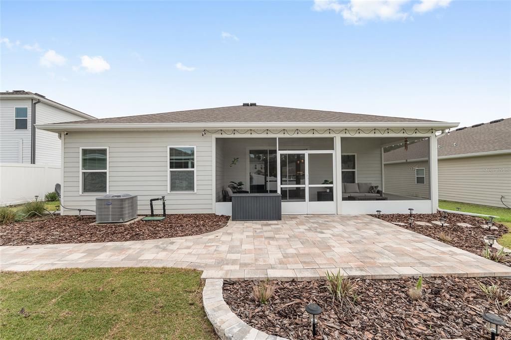 Active With Contract: $340,000 (4 beds, 2 baths, 1981 Square Feet)