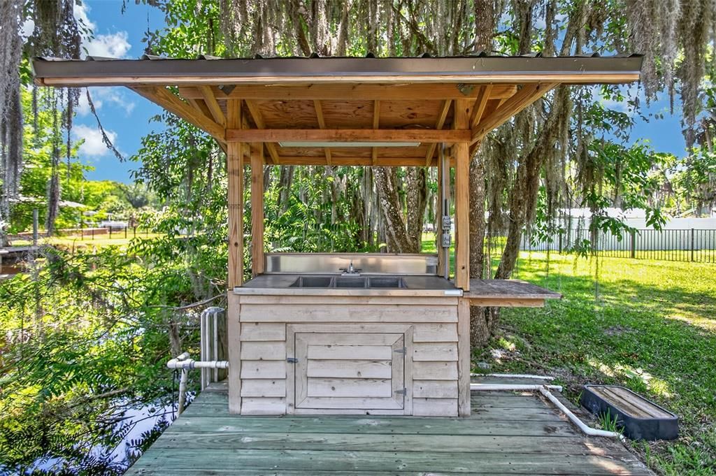 For Sale: $499,000 (3 beds, 2 baths, 1239 Square Feet)