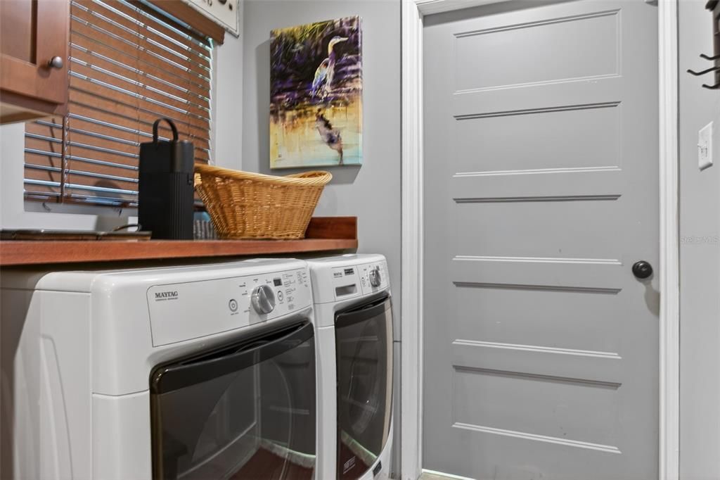 For Sale: $499,000 (3 beds, 2 baths, 1239 Square Feet)