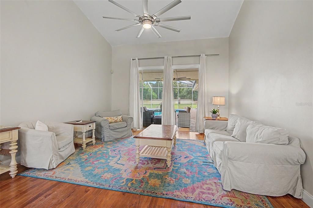 Active With Contract: $900,000 (5 beds, 3 baths, 2997 Square Feet)