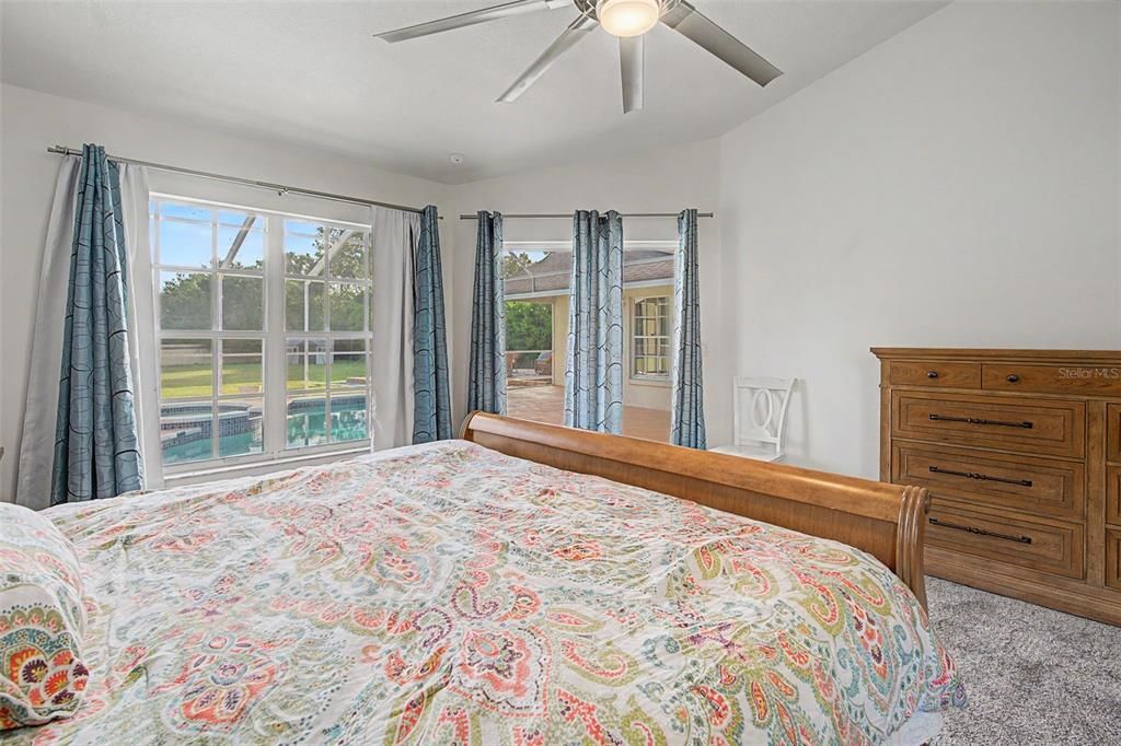 Active With Contract: $900,000 (5 beds, 3 baths, 2997 Square Feet)