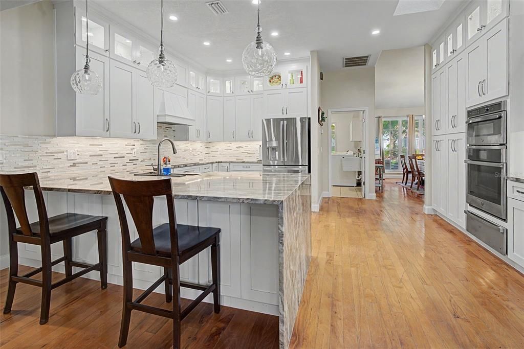 Active With Contract: $900,000 (5 beds, 3 baths, 2997 Square Feet)