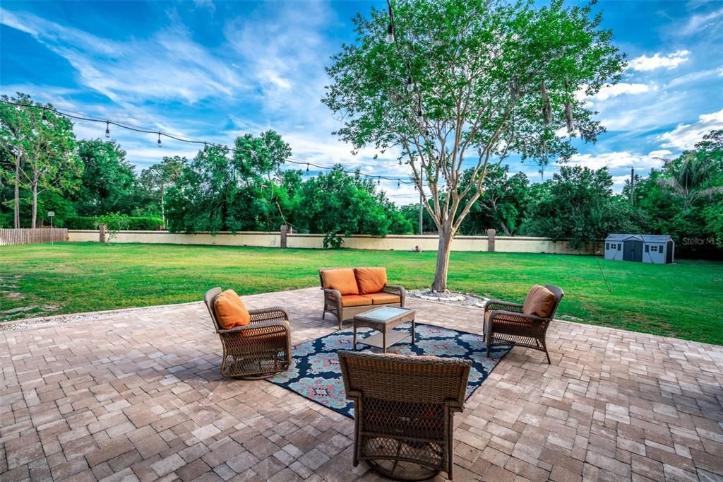 Active With Contract: $900,000 (5 beds, 3 baths, 2997 Square Feet)