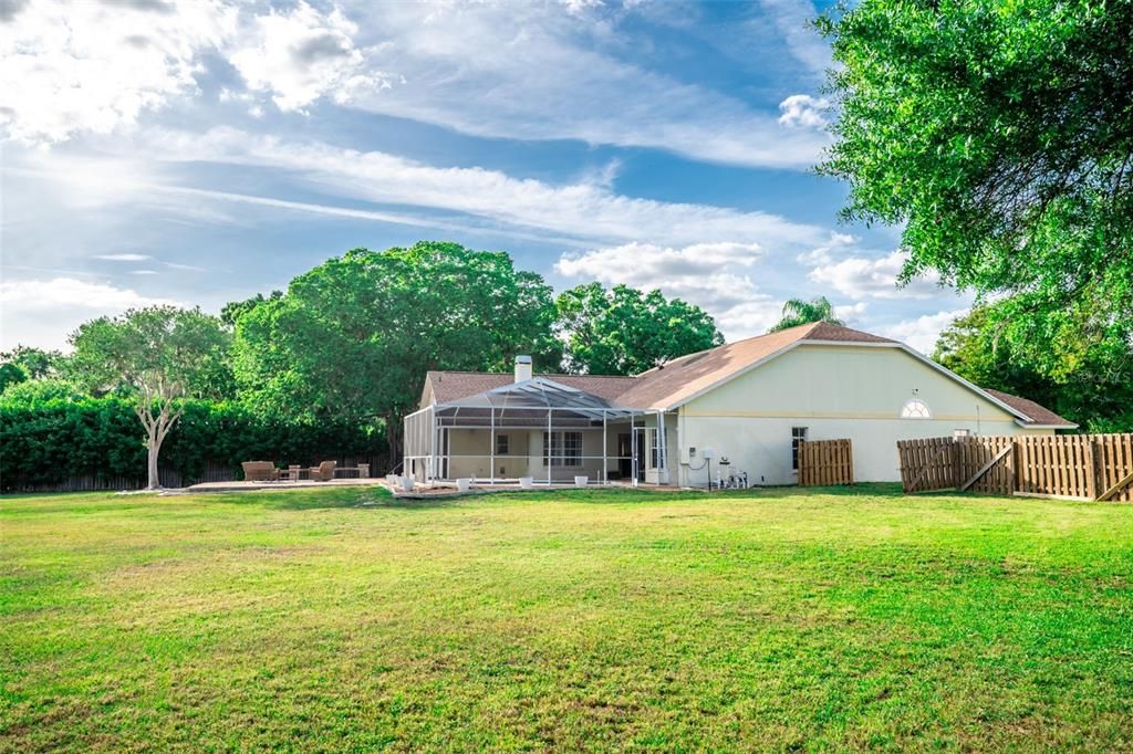 Active With Contract: $900,000 (5 beds, 3 baths, 2997 Square Feet)