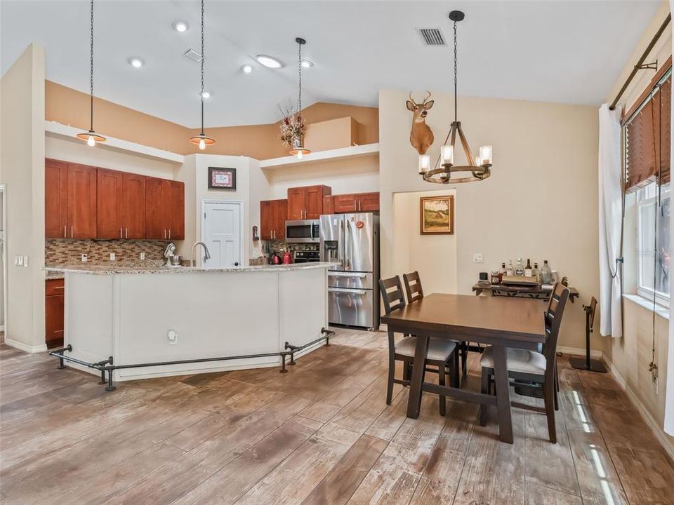 For Sale: $599,000 (3 beds, 2 baths, 1957 Square Feet)