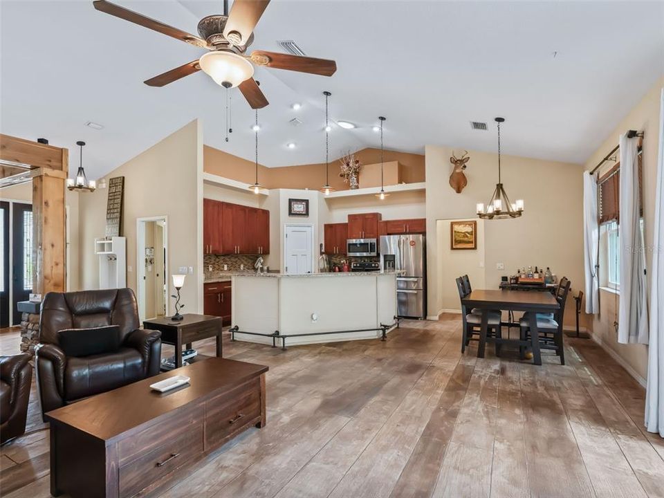 For Sale: $599,000 (3 beds, 2 baths, 1957 Square Feet)