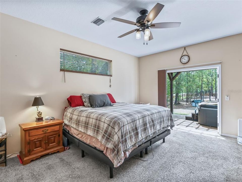 For Sale: $599,000 (3 beds, 2 baths, 1957 Square Feet)