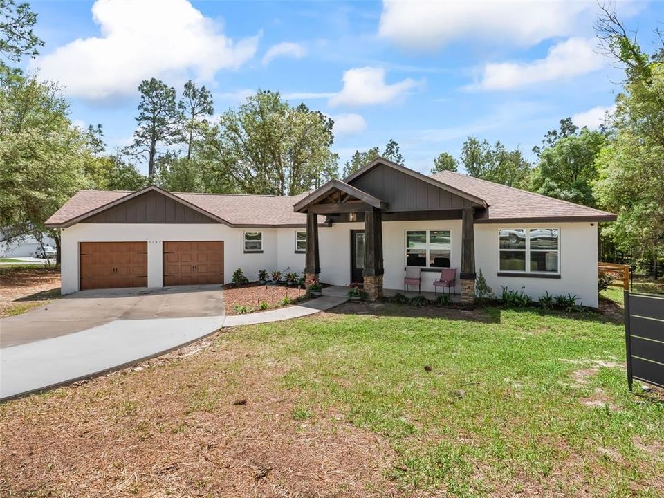For Sale: $599,000 (3 beds, 2 baths, 1957 Square Feet)