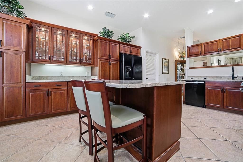 For Sale: $824,900 (3 beds, 2 baths, 2502 Square Feet)