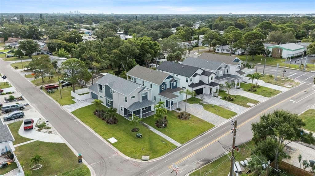 En Venta: $875,000 (4 camas, 3 baños, 2471 Pies cuadrados)