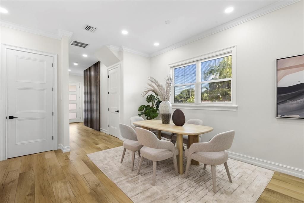 En Venta: $875,000 (4 camas, 3 baños, 2471 Pies cuadrados)