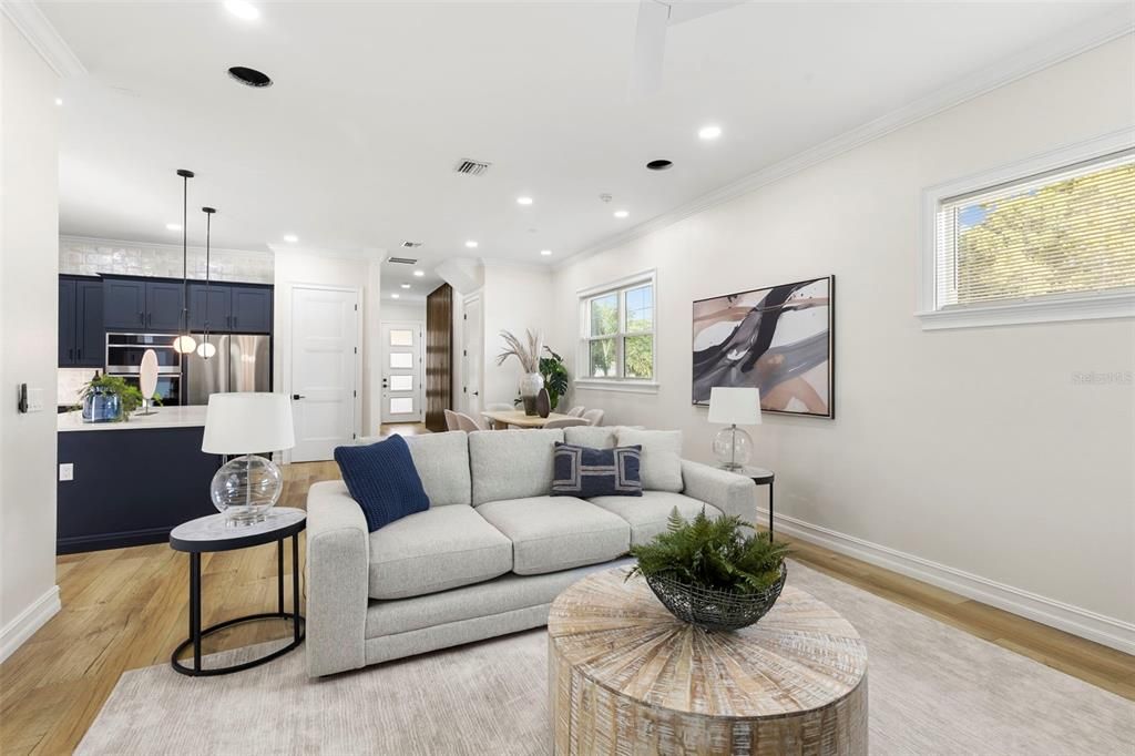 En Venta: $875,000 (4 camas, 3 baños, 2471 Pies cuadrados)