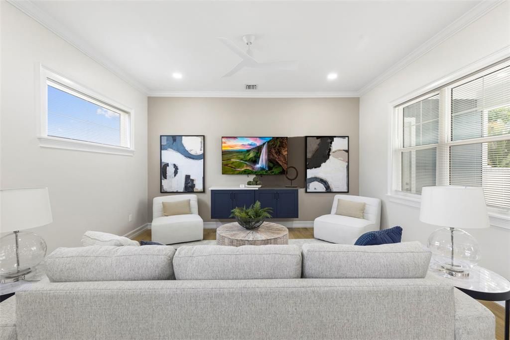 En Venta: $875,000 (4 camas, 3 baños, 2471 Pies cuadrados)