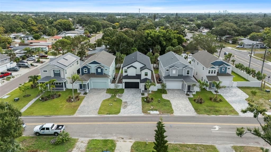 En Venta: $875,000 (4 camas, 3 baños, 2471 Pies cuadrados)
