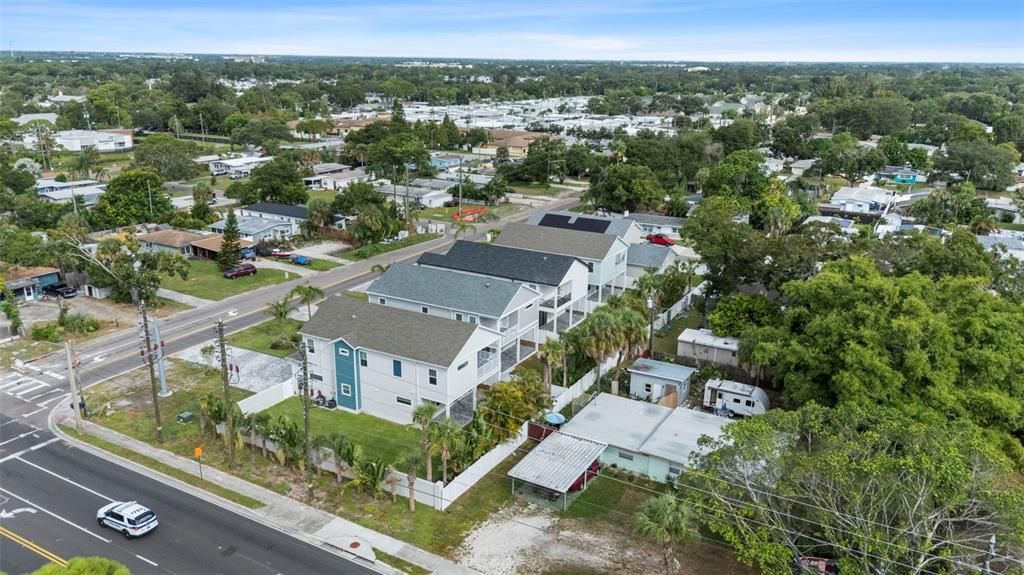 En Venta: $875,000 (4 camas, 3 baños, 2471 Pies cuadrados)