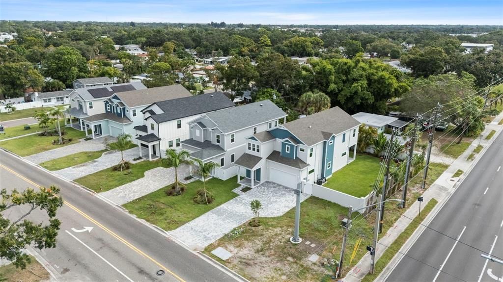 En Venta: $875,000 (4 camas, 3 baños, 2471 Pies cuadrados)