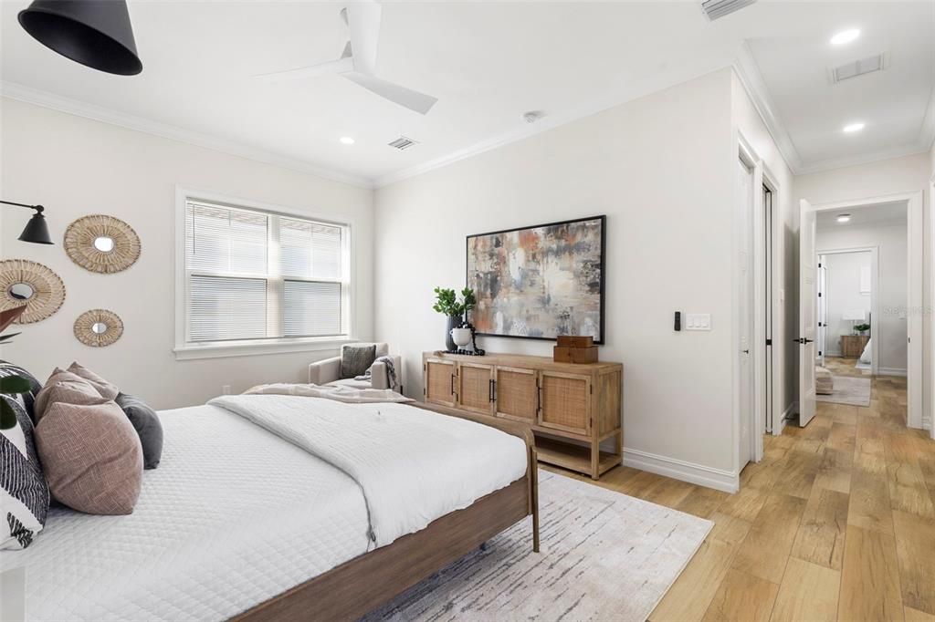 En Venta: $875,000 (4 camas, 3 baños, 2471 Pies cuadrados)