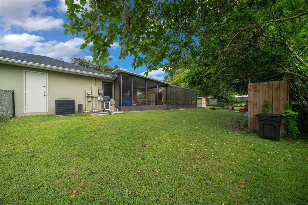 For Sale: $265,000 (2 beds, 1 baths, 1200 Square Feet)
