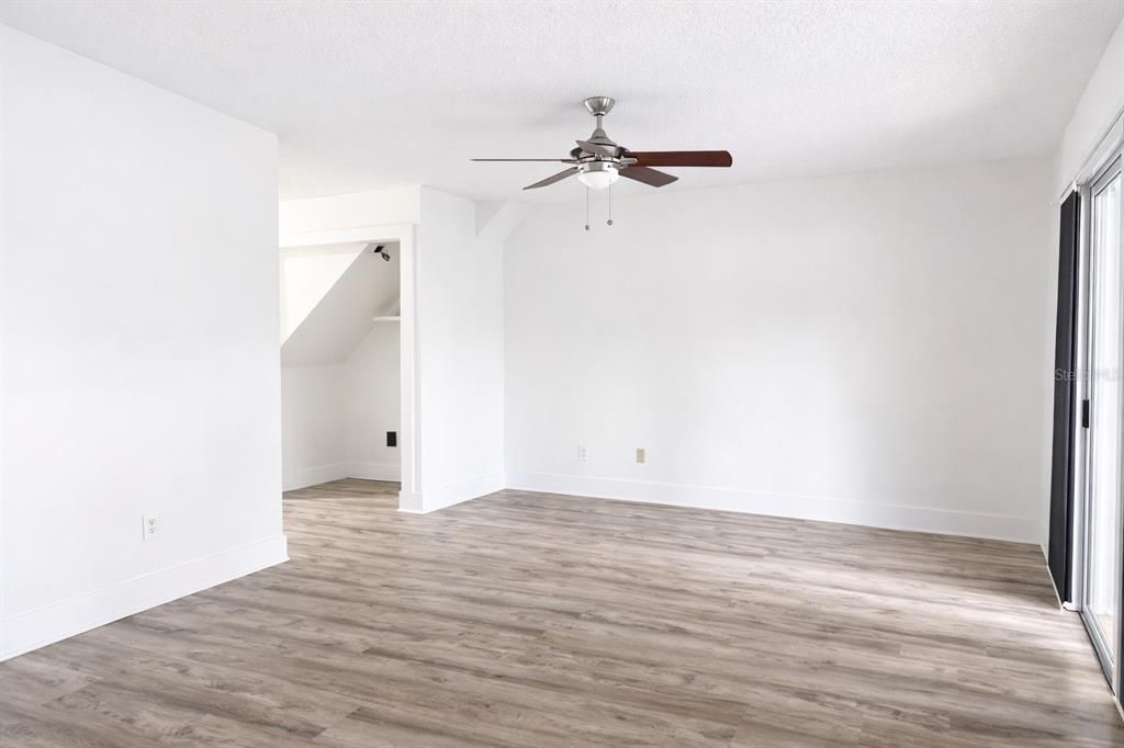 Activo con contrato: $247,900 (2 camas, 2 baños, 1176 Pies cuadrados)
