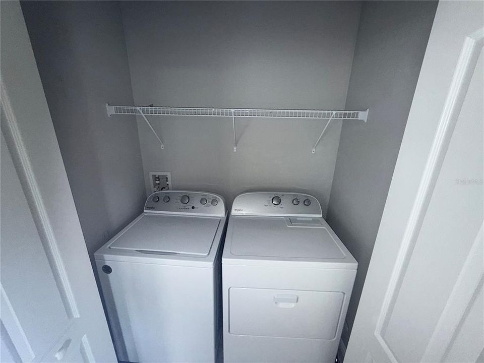 На продажу: $179,900 (2 спален, 2 ванн, 1056 Квадратных фут)