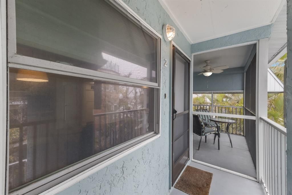 For Sale: $439,900 (1 beds, 1 baths, 590 Square Feet)