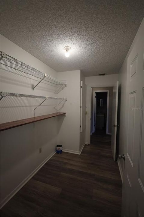 Activo con contrato: $205,000 (2 camas, 2 baños, 1488 Pies cuadrados)