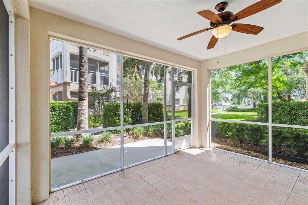 Active With Contract: $1,895 (2 beds, 2 baths, 1115 Square Feet)
